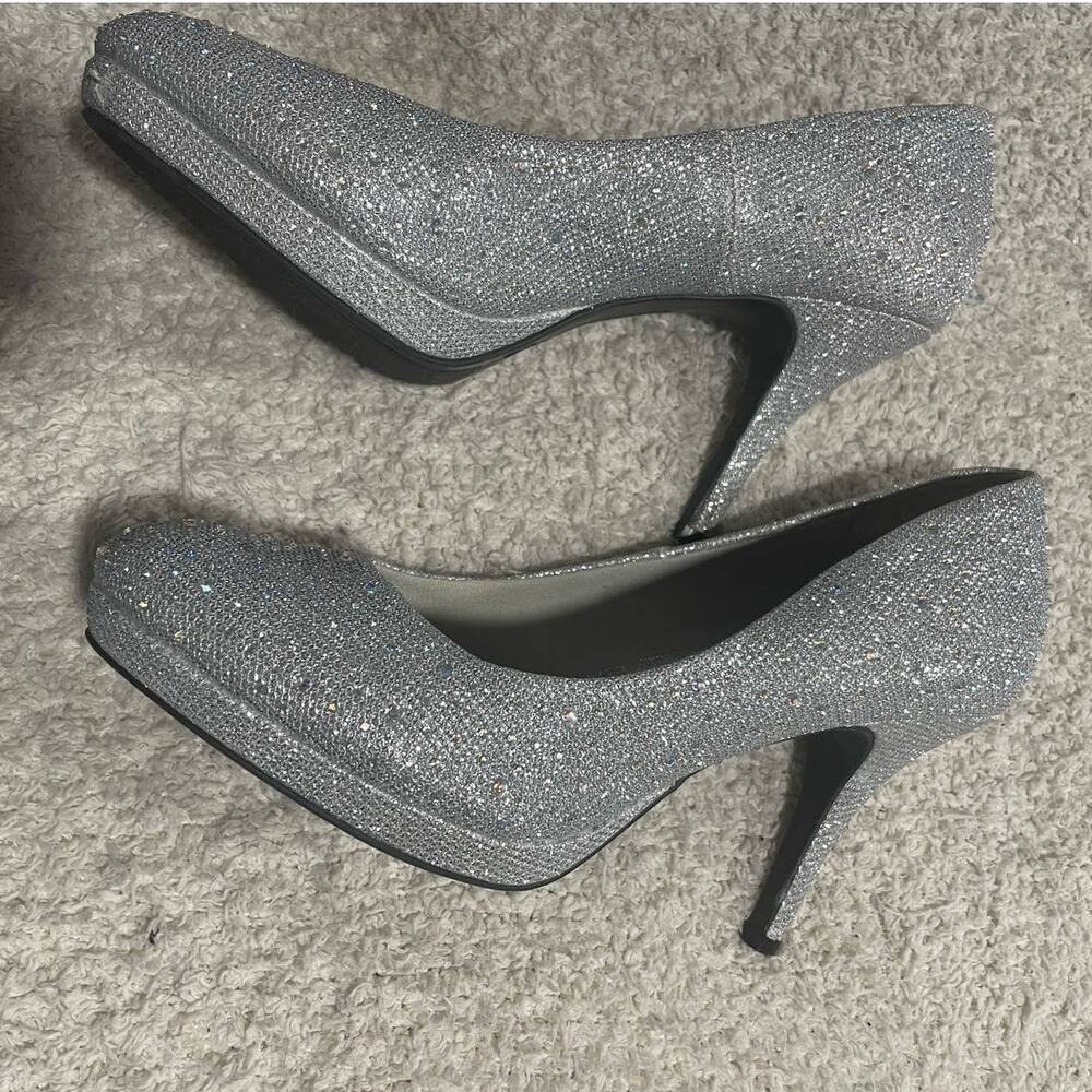 Silver Slipper Mirage Pumps Heels Sparkly Sequin Womens Size 10 W Silver 752660